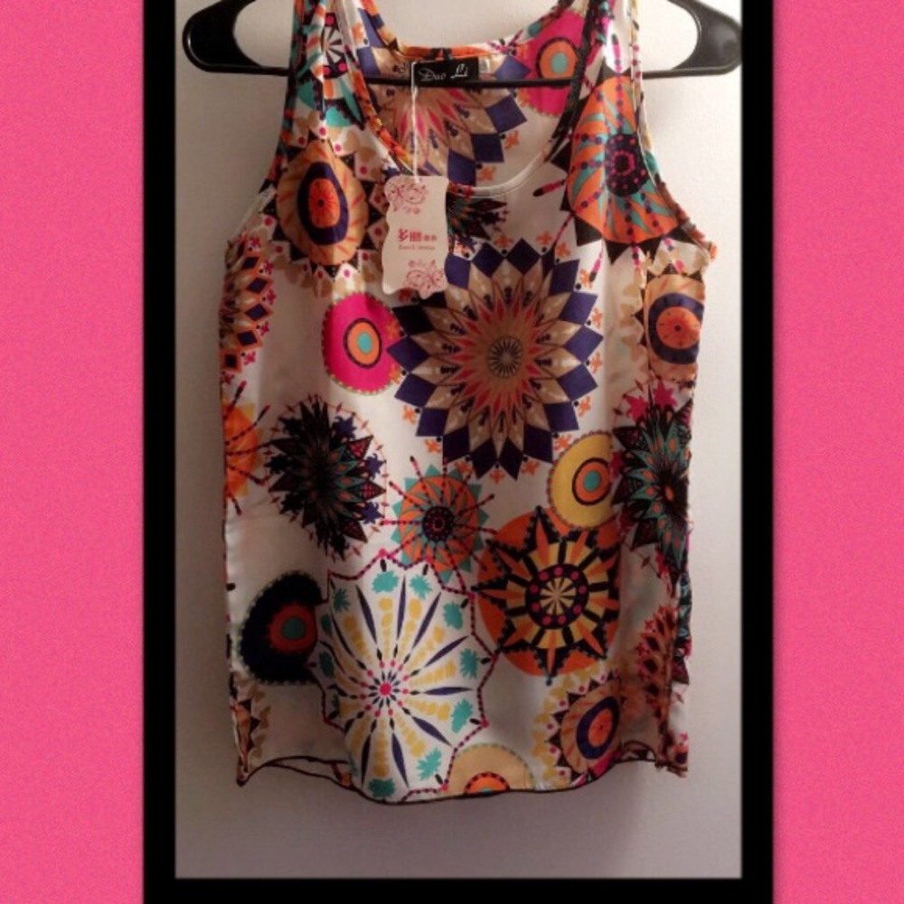 NWT ~ "Duo Li" Silky Top💕